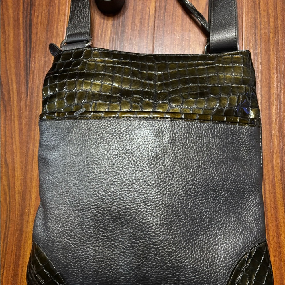 **Brighton Peyton Pewter Crossbody/Shoulder bag - Picture 2 of 4